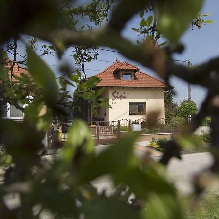 Podhájska Sisi旅馆酒店 外观 照片