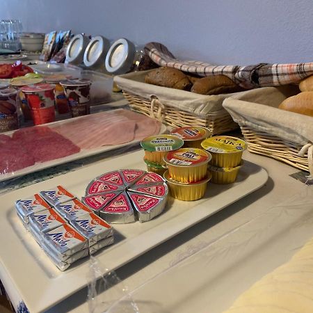 Podhájska Sisi旅馆酒店 外观 照片